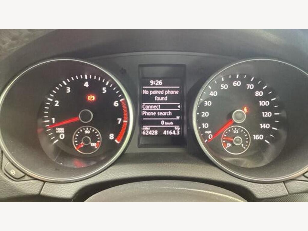 2011 Volkswagen Golf thumbnail 12