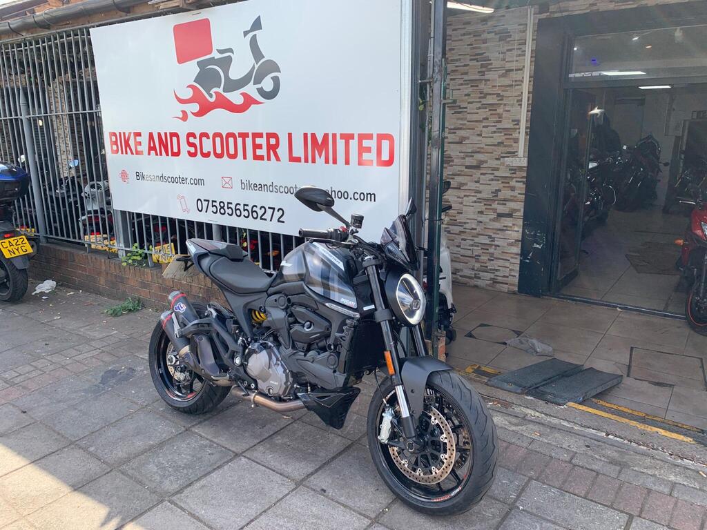 Ducati Monster 937 Naked 937 Plus Euro 5