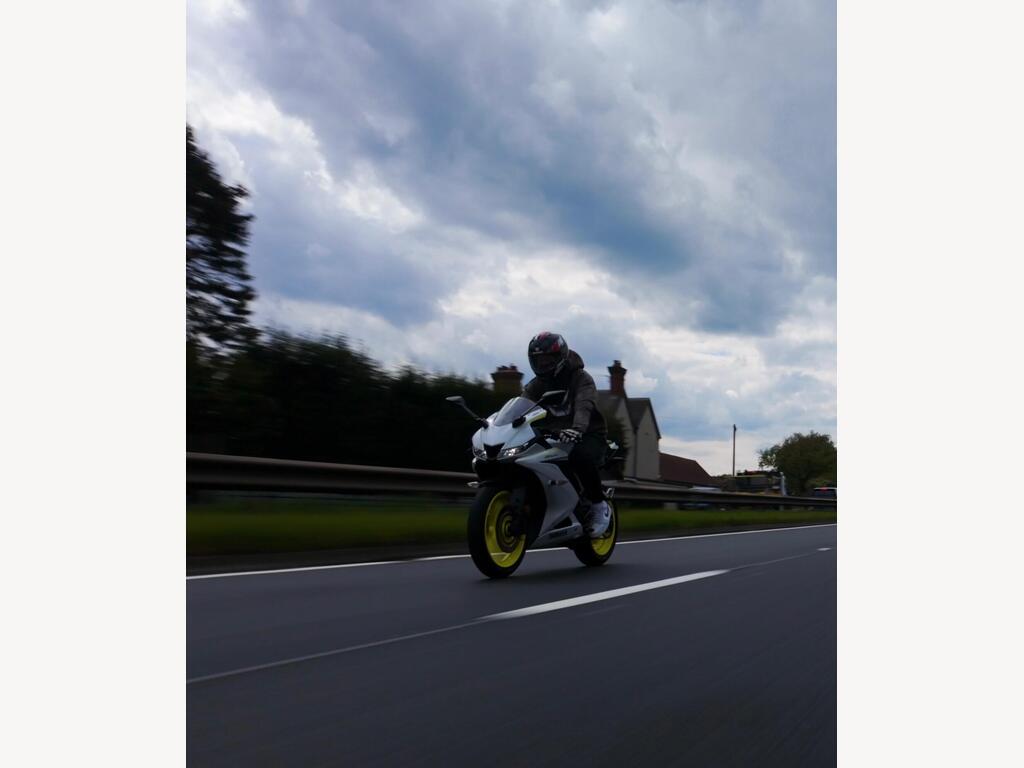 Yamaha R125