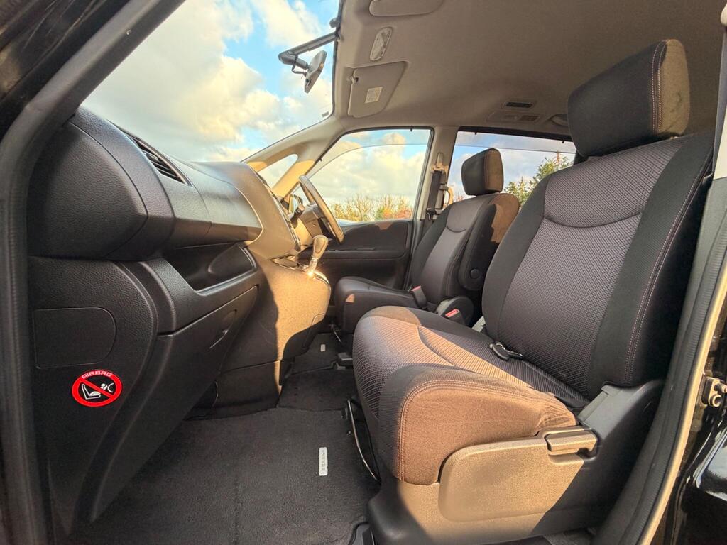 2013 Nissan Serena thumbnail 37