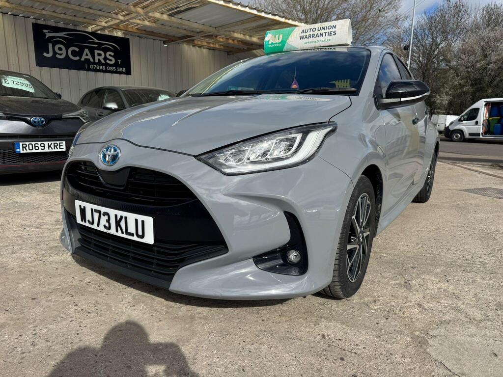 Toyota Yaris Hatchback 1.5 VVT-h Design E-CVT Euro 6 (s/s) 5dr