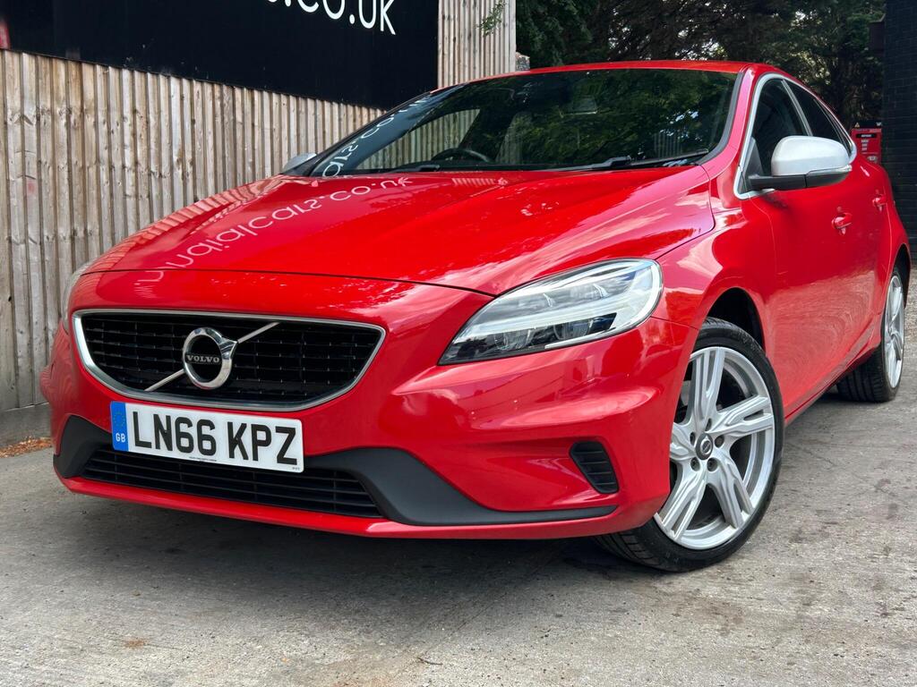 Volvo V40 Hatchback 2.0 D3 R-Design Pro Euro 6 (s/s) 5dr