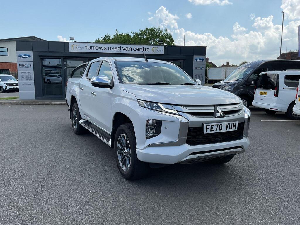 Mitsubishi L200 Pickup 2.2 DI-D DC Barbarian X Auto 4WD Euro 6 (s/s) 4dr