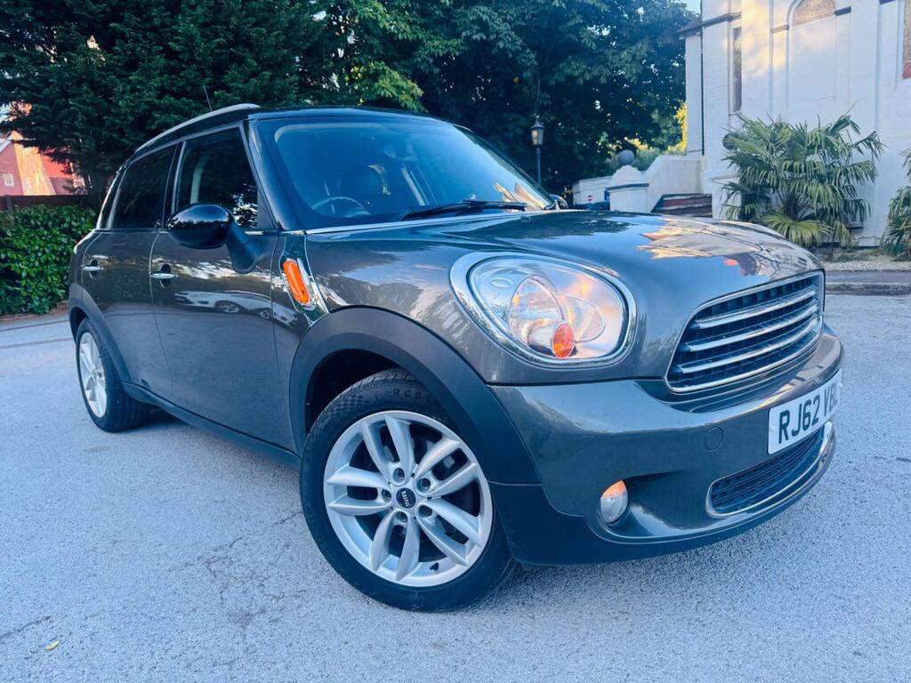 MINI Countryman SUV 2.0 Cooper D Auto Euro 5 5dr