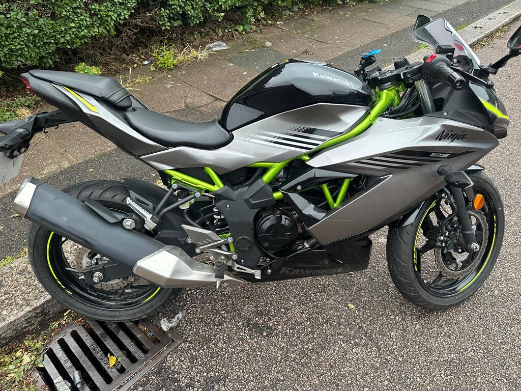 Kawasaki Ninja 125
