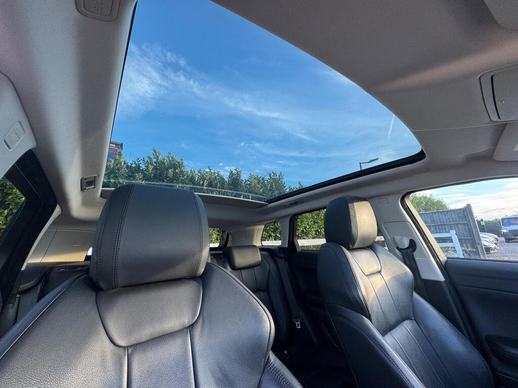 Land Rover Range Rover Evoque 2.0 TD4 SE Auto 4WD Euro 6 (s/s) 5dr thumbnail 10