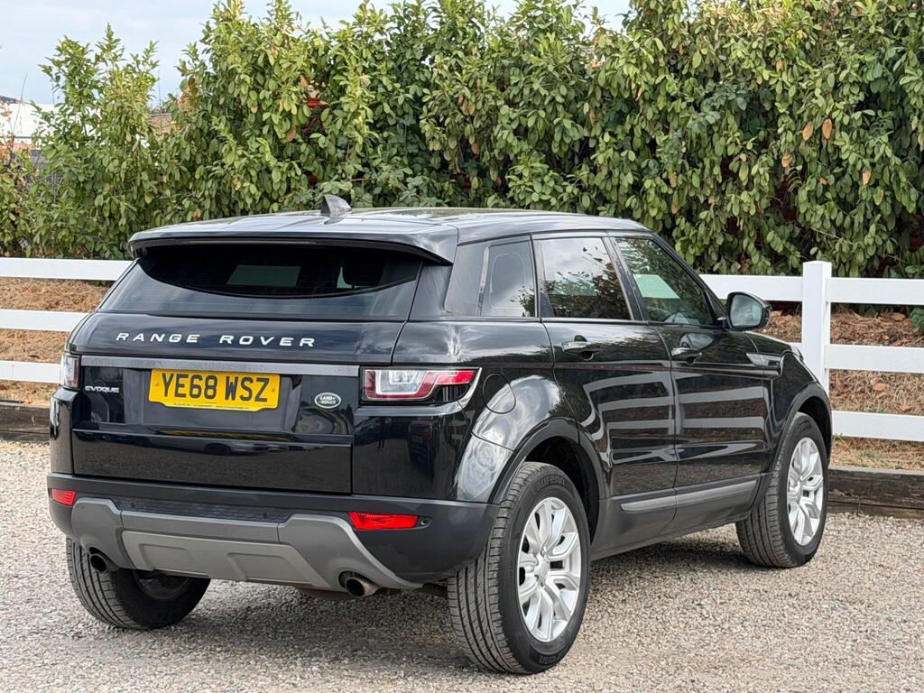 2018 Land Rover Range Rover Evoque thumbnail 14