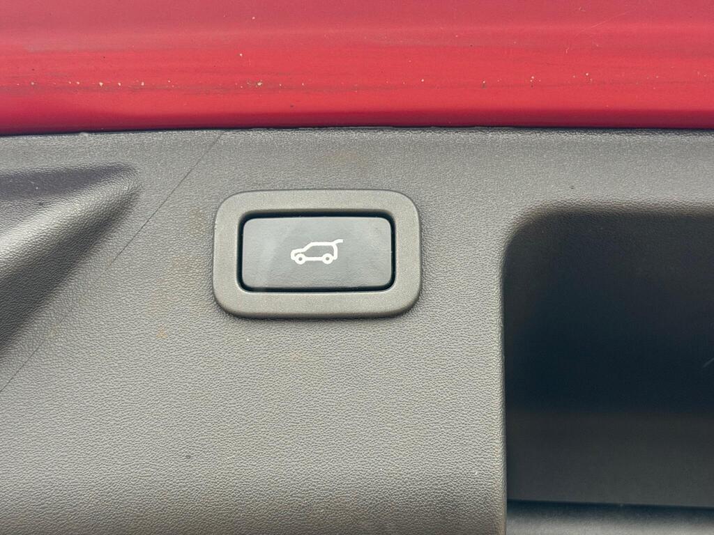 Land Rover Discovery Sport 2.0 Si4 HSE Auto 4WD Euro 6 (s/s) 5dr thumbnail 47