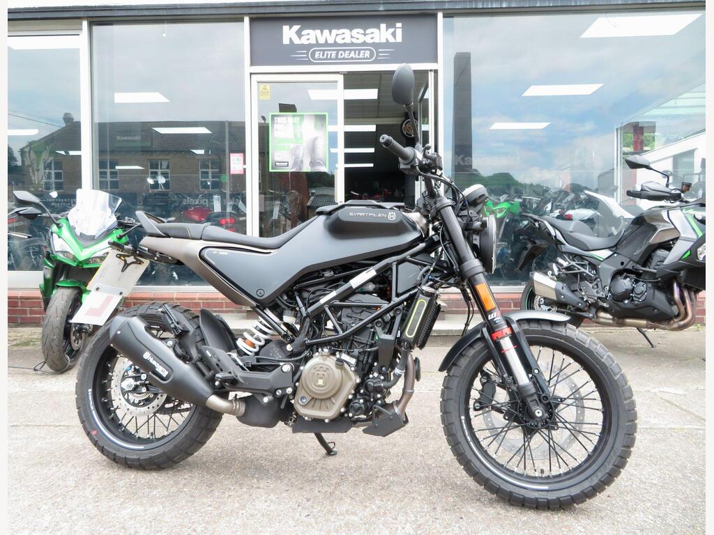 Husqvarna Svartpilen 125
