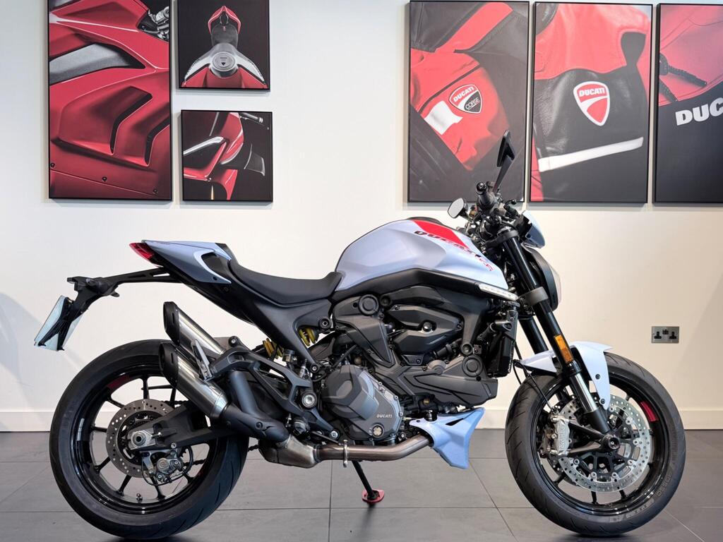 Ducati Monster 937