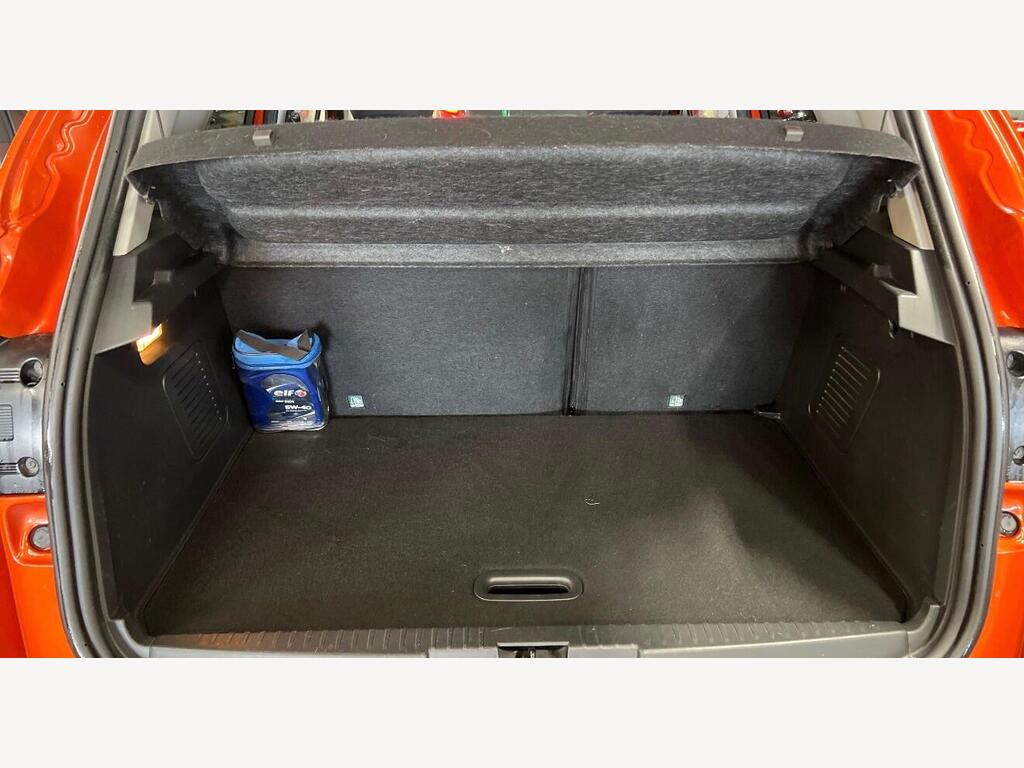 2015 Renault Captur thumbnail 10