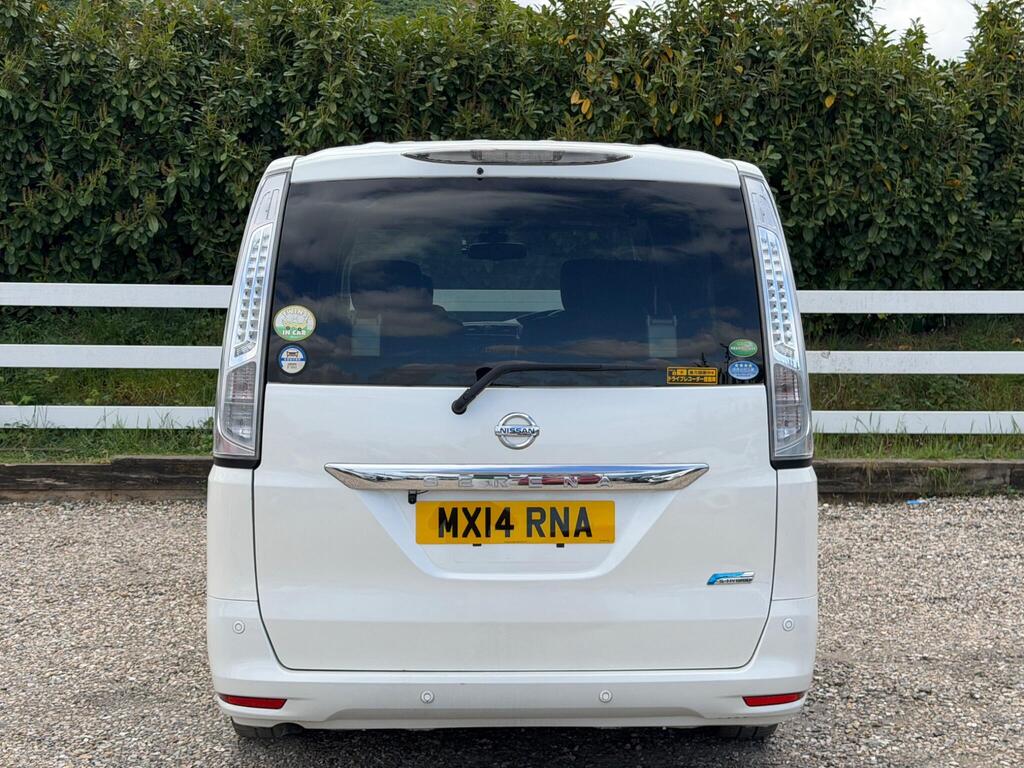 2014 Nissan Serena thumbnail 11