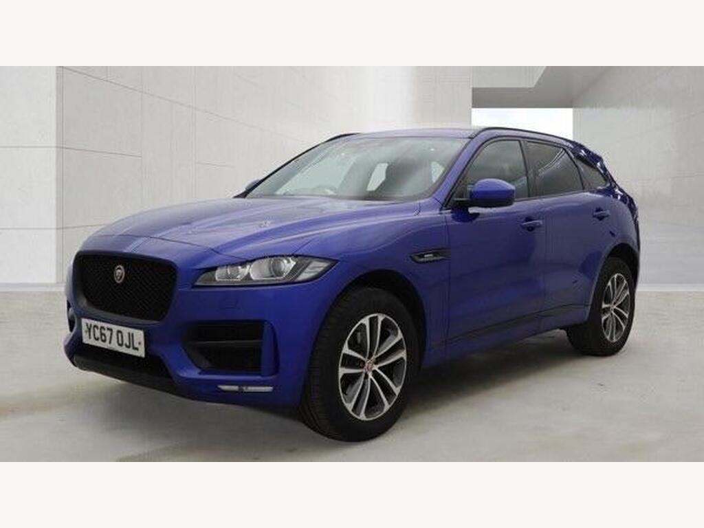 2017 Jaguar F-PACE thumbnail 4