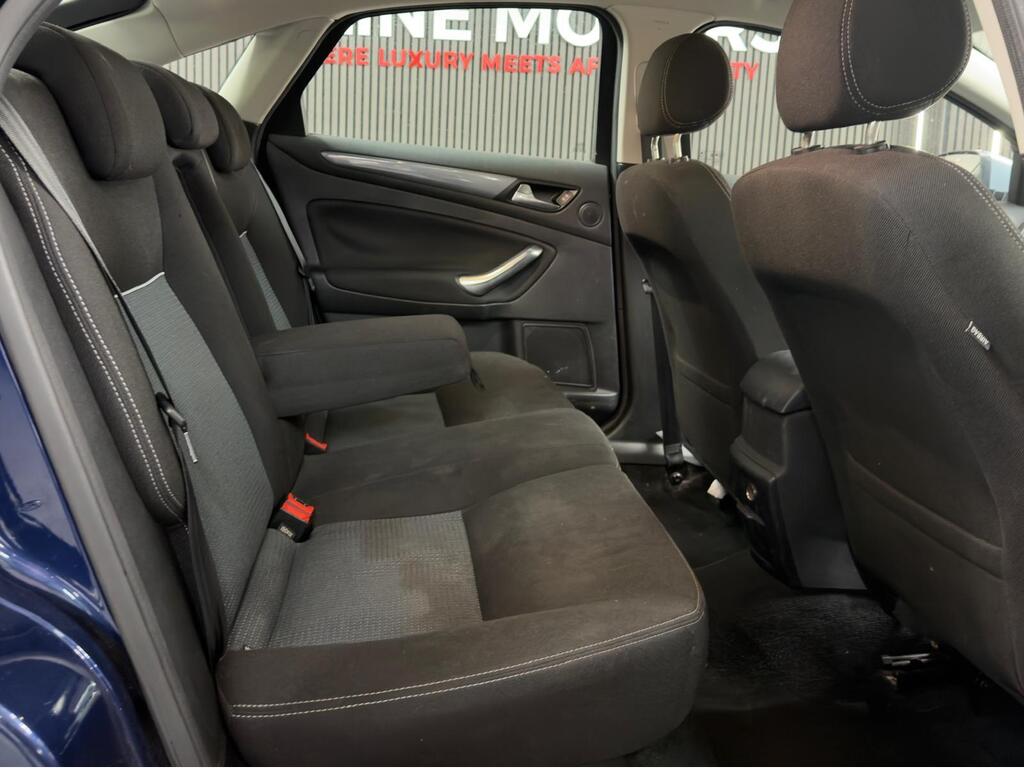 2012 Ford Mondeo thumbnail 19