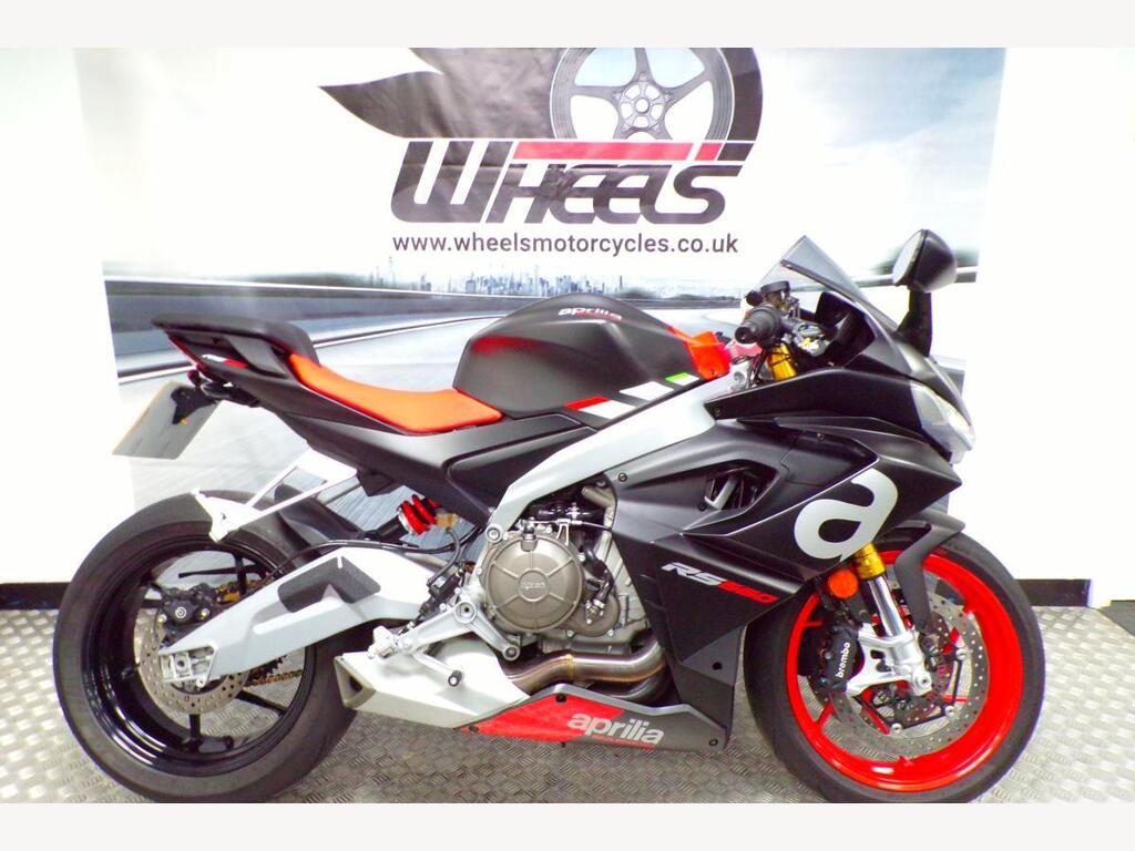 Aprilia RS 660