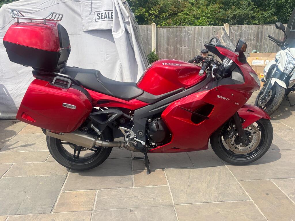 Triumph Sprint GT 1050 Sports Tourer 1050 ABS