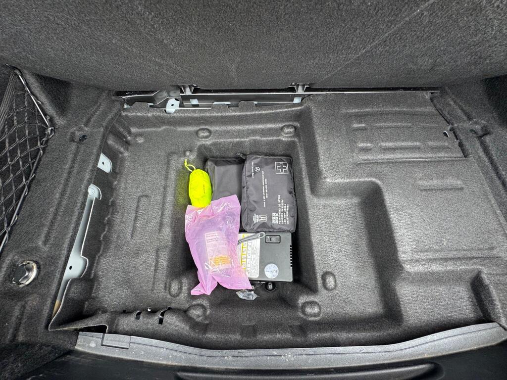 Mercedes-Benz C Class 2.1 C220d AMG Line (Premium) 7G-Tronic+ Euro 6 (s/s) 4dr thumbnail 43