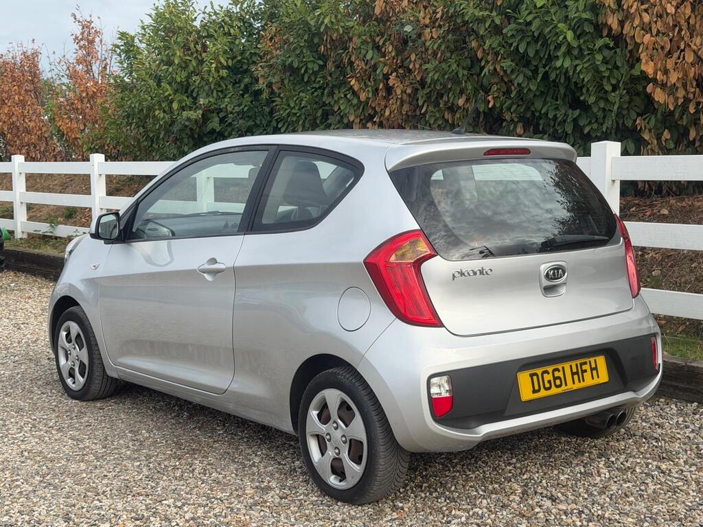 2011 Kia Picanto thumbnail 10