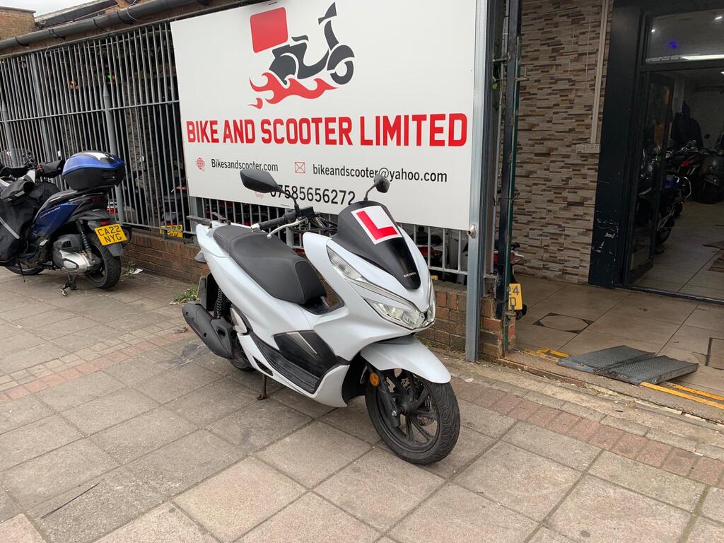 Honda PCX125 Scooter 125 CVT Euro 4
