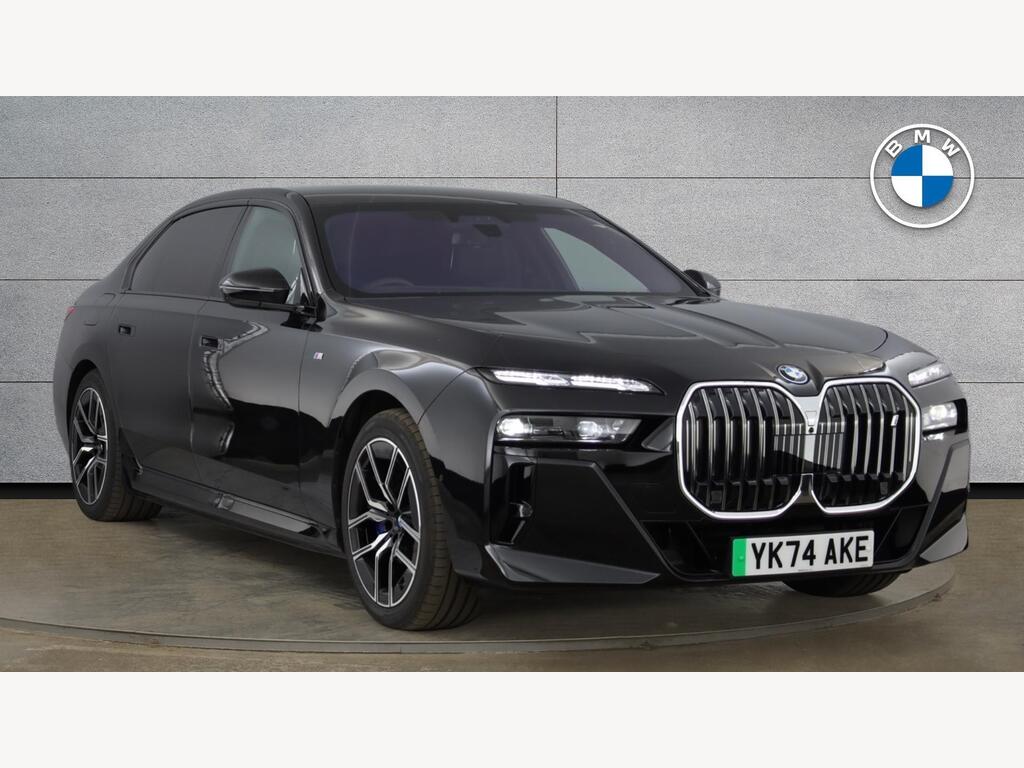 BMW i7