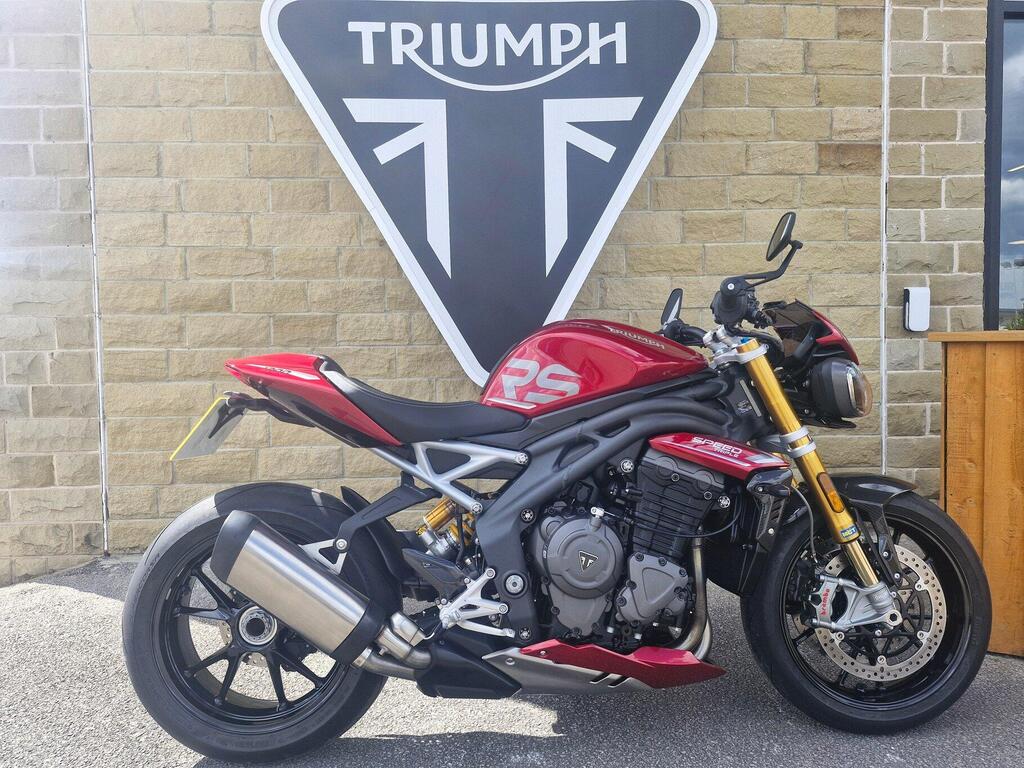Triumph Speed Triple 1200