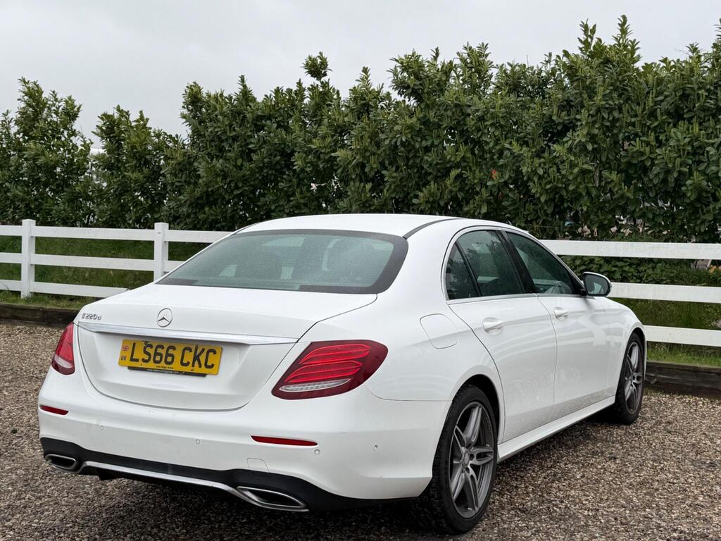 2016 Mercedes-Benz E Class thumbnail 16