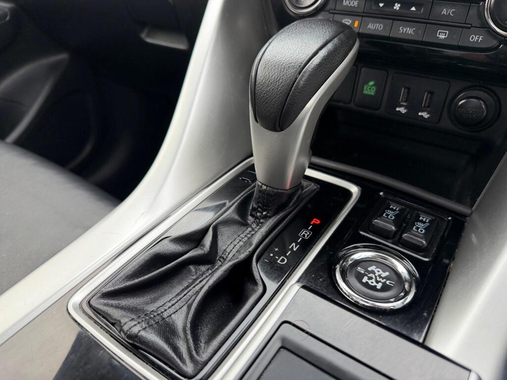 2017 Mitsubishi Eclipse Cross thumbnail 15