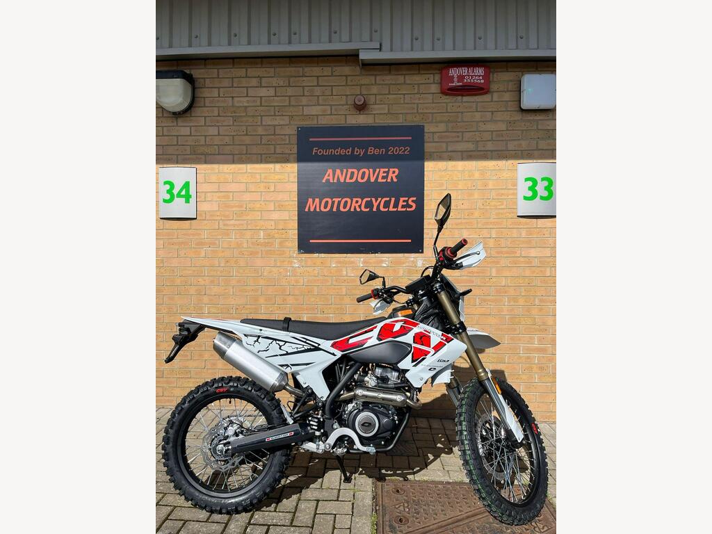 QJMotor COV 125 X Enduro