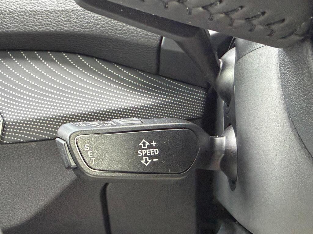 2018 Audi Q2 thumbnail 27