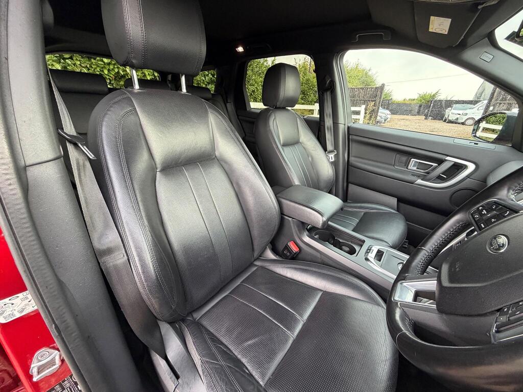 Land Rover Discovery Sport 2.0 Si4 HSE Auto 4WD Euro 6 (s/s) 5dr thumbnail 9