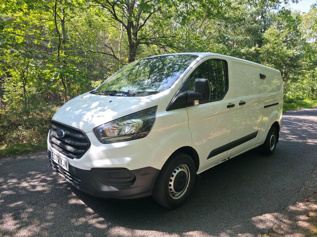 Ford Transit Custom Panel Van 2.0 300 EcoBlue Leader L2 H1 Euro 6 (s/s) 5dr
