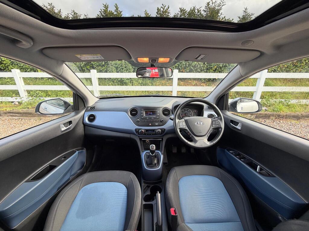2015 Hyundai i10 thumbnail 15