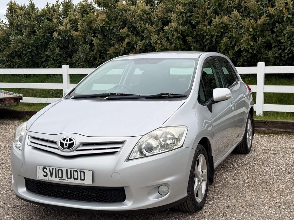 2010 Toyota Auris thumbnail 8