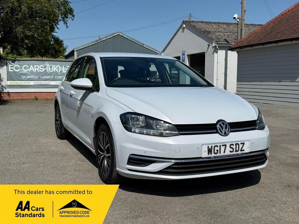 Volkswagen Golf Hatchback 1.6 TDI BlueMotion Tech SE Nav Euro 6 (s/s) 5dr