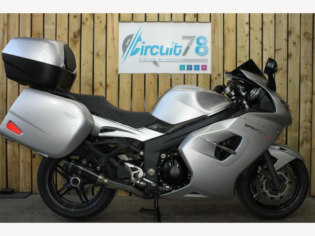 Triumph Sprint GT 1050