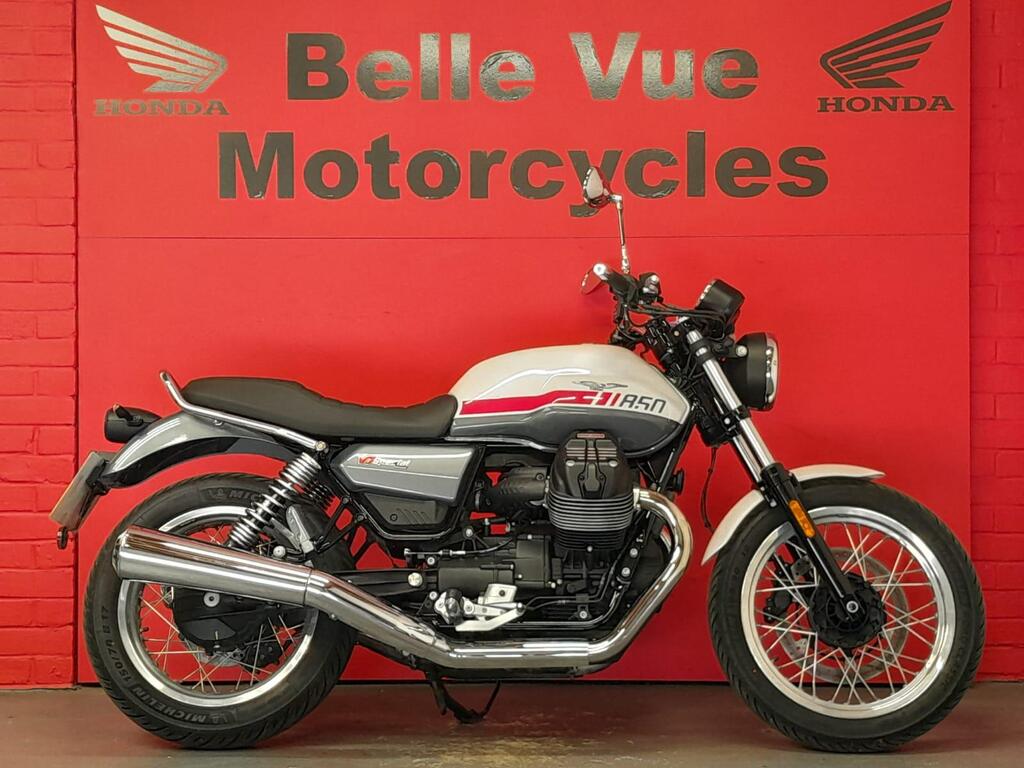 Moto Guzzi V7