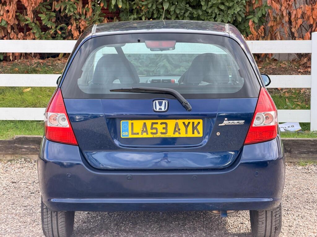 2004 Honda Jazz thumbnail 16