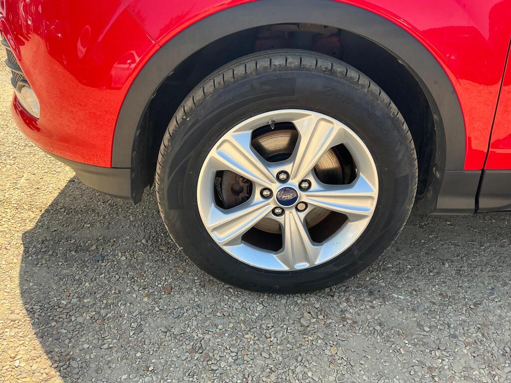2015 Ford Kuga thumbnail 23