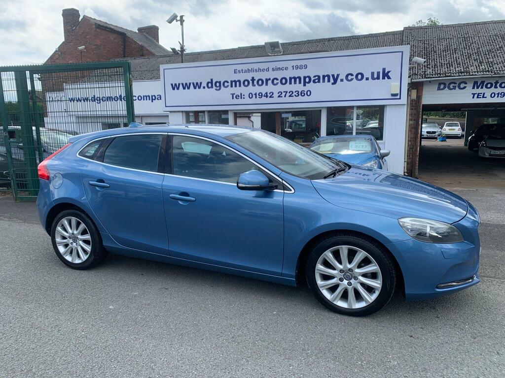 Volvo V40 Hatchback 1.6 D2 SE Lux Nav Euro 5 (s/s) 5dr