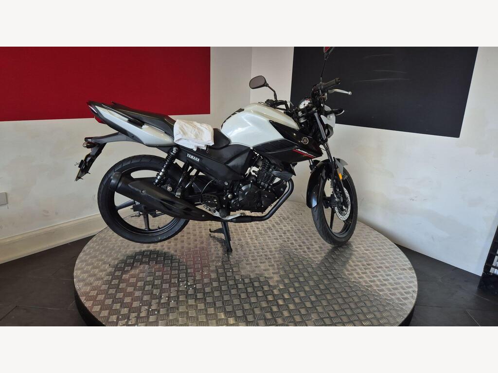 Yamaha YS125 Naked 125 Euro 4