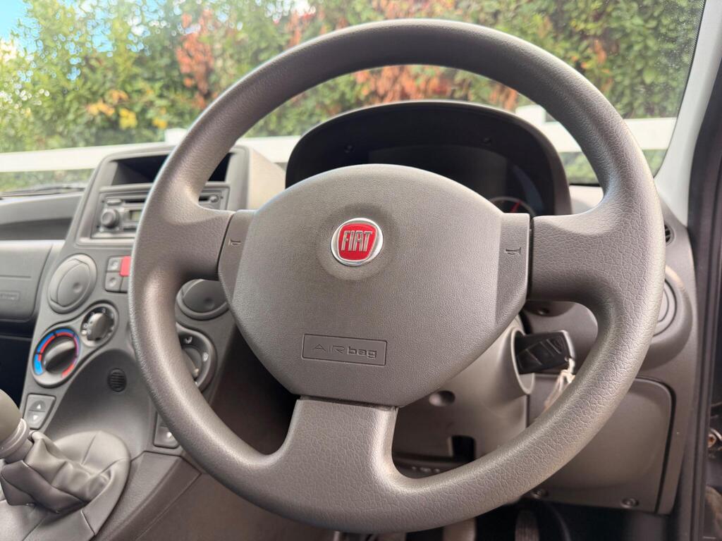 2011 Fiat Panda thumbnail 42