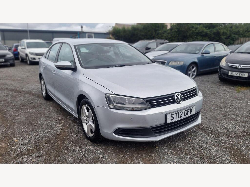 Volkswagen Jetta Saloon 1.6 TDI BlueMotion Tech SE Euro 5 (s/s) 4dr