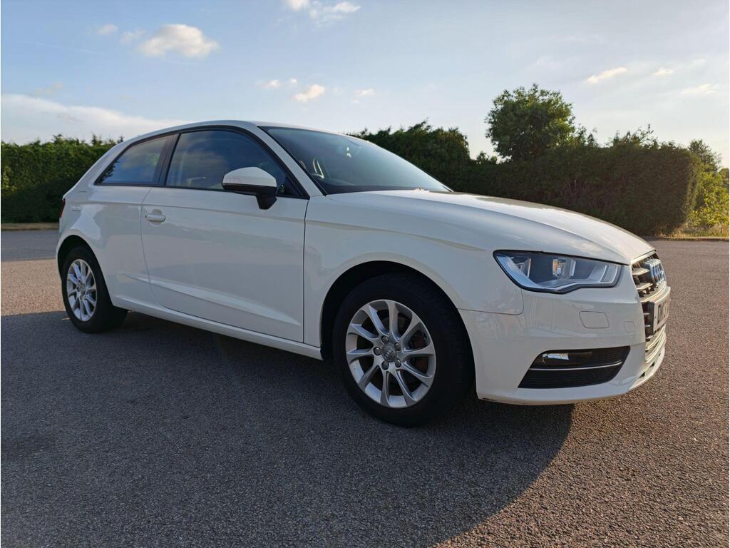 Audi A3 Hatchback 1.6 TDI SE Euro 5 (s/s) 3dr
