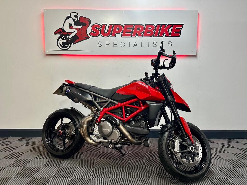 Ducati Hypermotard 950