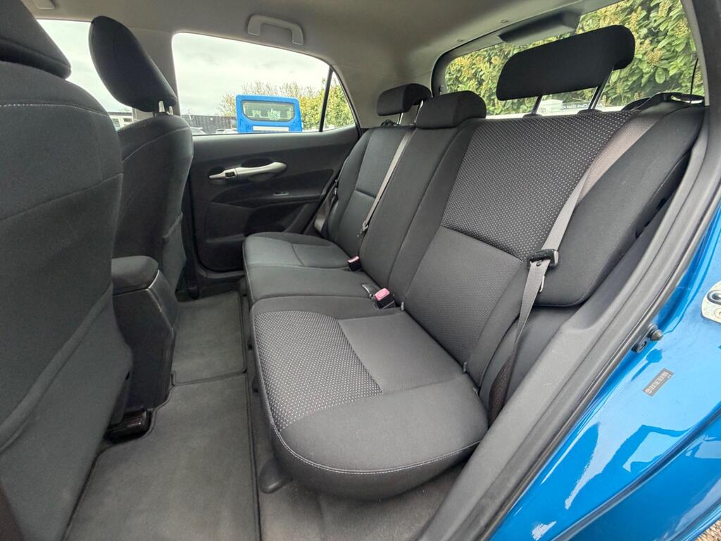 2012 Toyota Auris thumbnail 24