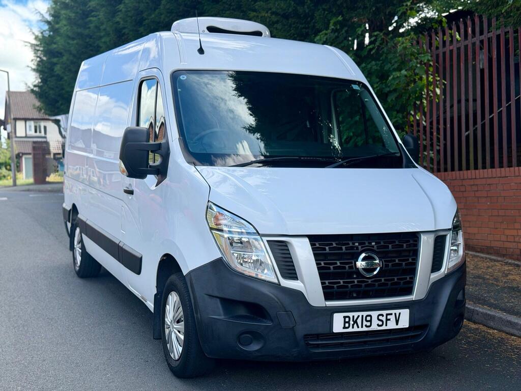 Nissan NV400