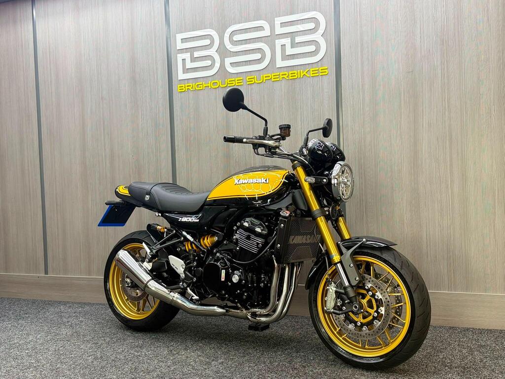 Kawasaki Z900 RS SE Roadster/Retro 900 Modern Classic Euro 5