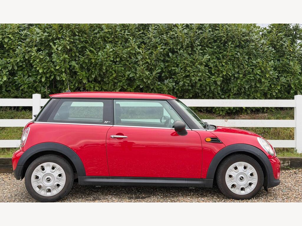2011 MINI Hatch thumbnail 11