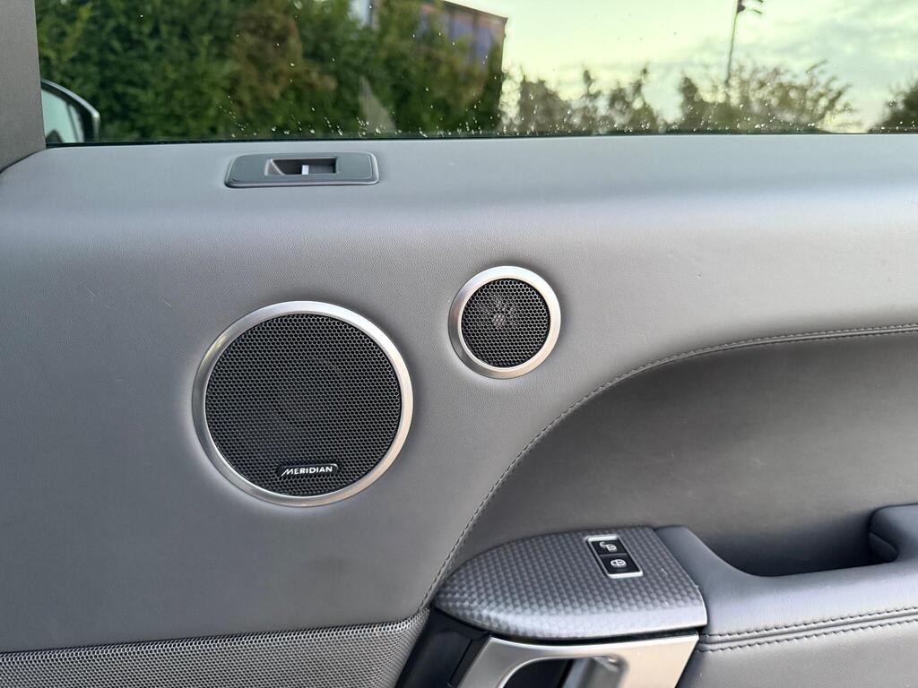 Land Rover Range Rover Sport 3.0 SD V6 Autobiography Dynamic Auto 4WD Euro 5 (s/s) 5dr thumbnail 35