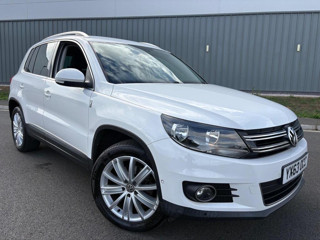 Volkswagen Tiguan SUV 2.0 TDI BlueMotion Tech SE 4WD Euro 5 (s/s) 5dr